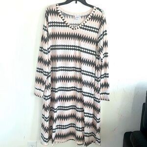 LuLaRoe Women's Midi Dress - Black and Cream Pattern